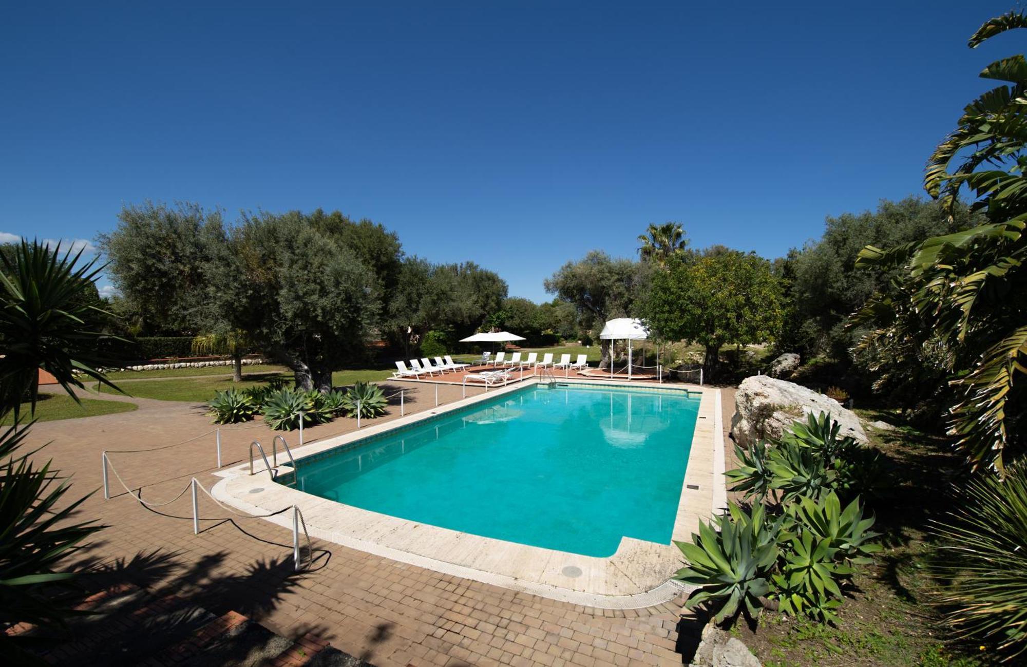 Isola Charm - A Historic Near Punta Del Pero 2* Syracuse