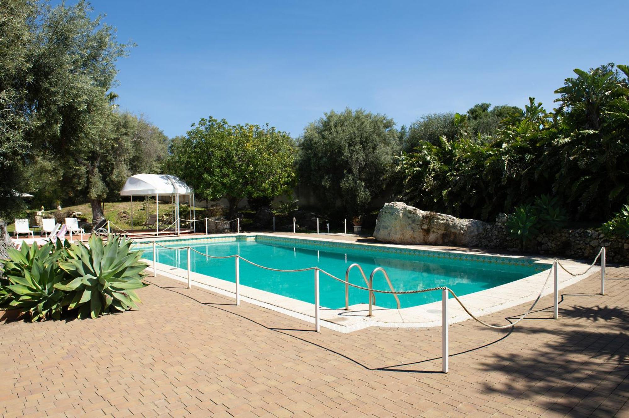 Isola Charm - A Historic Near Punta Del Pero 2*