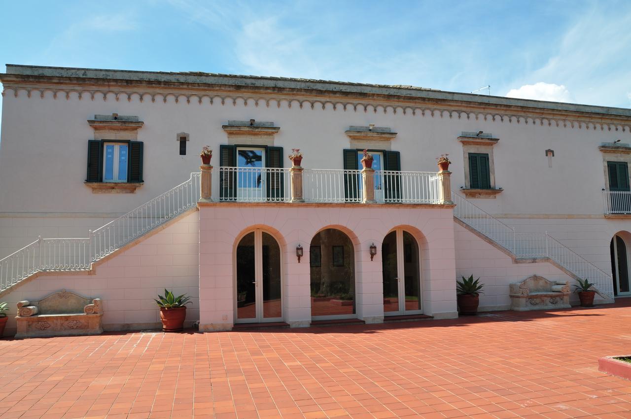 Isola Charm - A Historic Near Punta Del Pero 2*