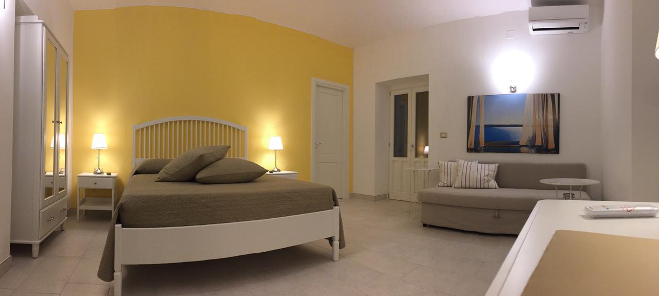 Bed and breakfast Isola Charm - A Historic Near Punta Del Pero