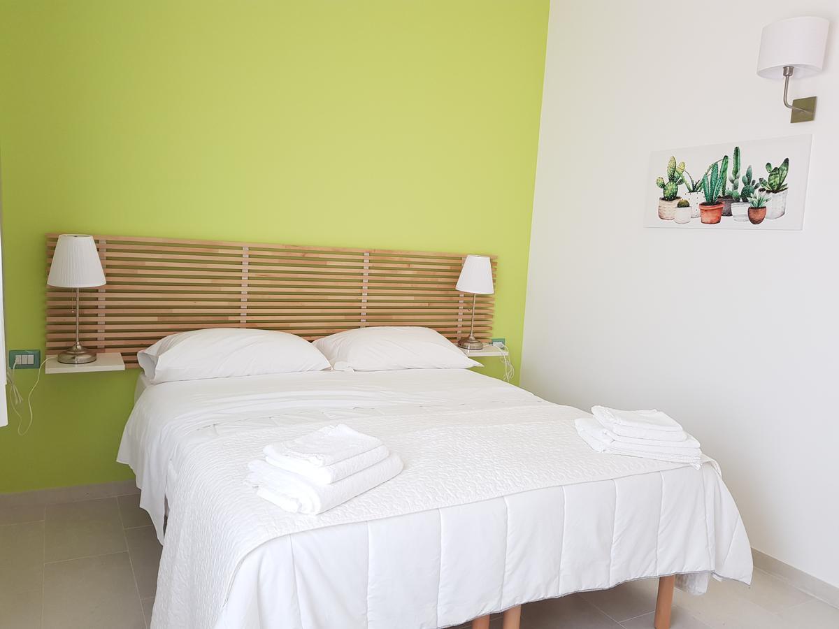 Bed & Breakfast Isola Charm - A Historic Near Punta Del Pero