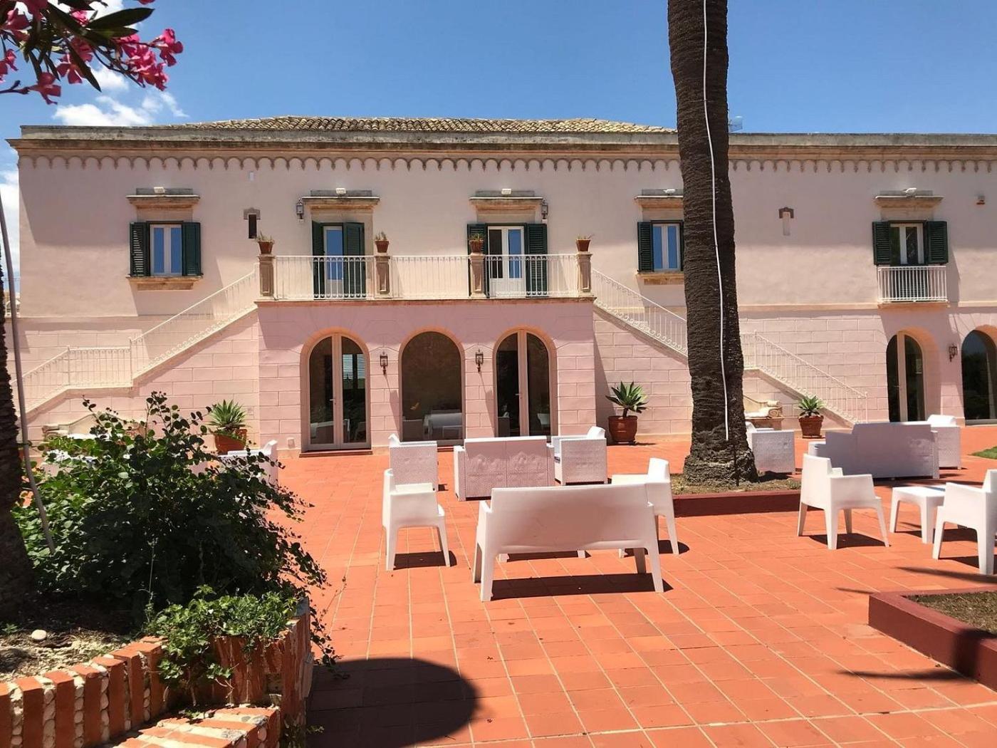 Isola Charm - A Historic Near Punta Del Pero