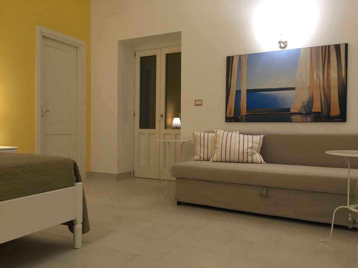 Isola Charm - A Historic Near Punta Del Pero Syrakus